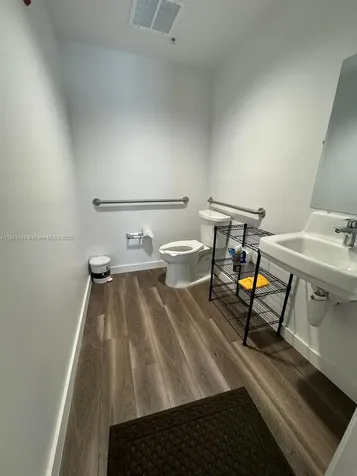 7265 NW 74th Street Medley FL 33166
