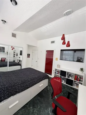 747 W 78th Street Hialeah FL 33014