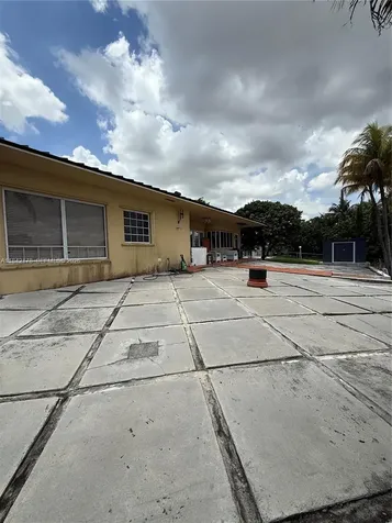 747 W 78th Street Hialeah FL 33014