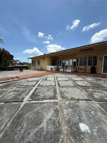 747 W 78th Street Hialeah FL 33014