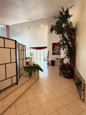 747 W 78th Street Hialeah FL 33014