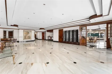 5757 Collins Avenue Miami Beach FL 33140