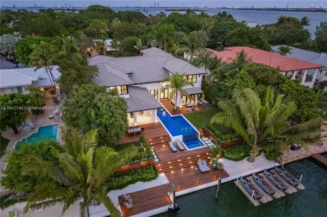 4241 Palm Lane Miami FL 33137