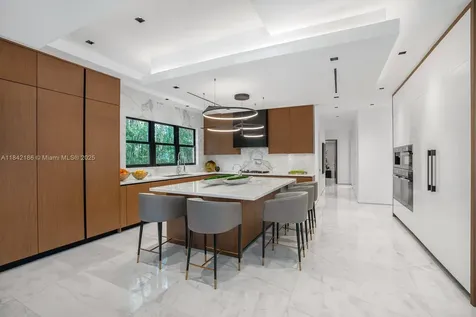 4241 Palm Lane Miami FL 33137