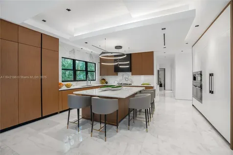 4241 Palm Lane Miami FL 33137