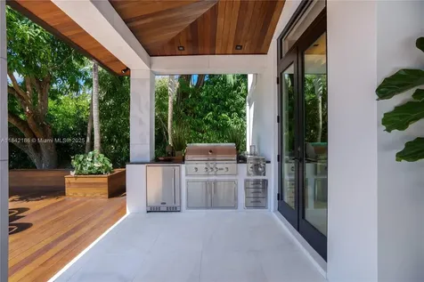 4241 Palm Lane Miami FL 33137