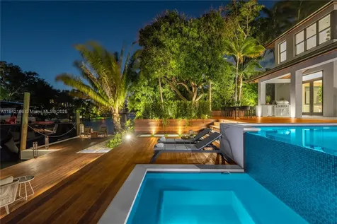 4241 Palm Lane Miami FL 33137
