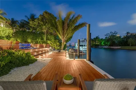 4241 Palm Lane Miami FL 33137