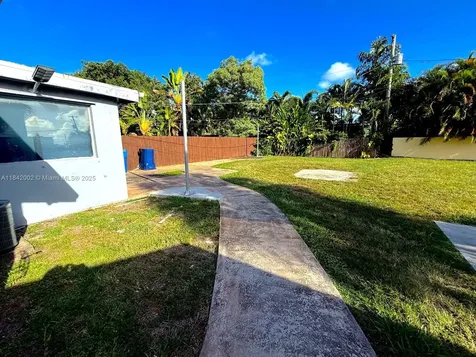 648 W Oakland Park Boulevard Wilton Manors FL 33311
