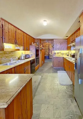 1634 NE 105th Street Miami Shores FL 33138