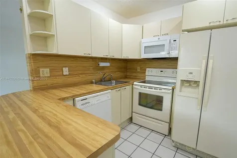 3542 SW 17 Street Miami FL 33145