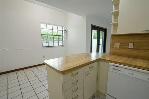 3542 SW 17 Street Miami FL 33145