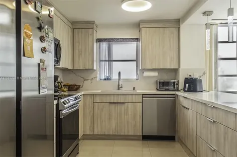 2780 NE 183rd Street Aventura FL 33160