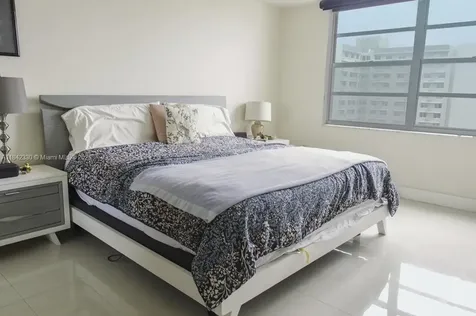 2780 NE 183rd Street Aventura FL 33160