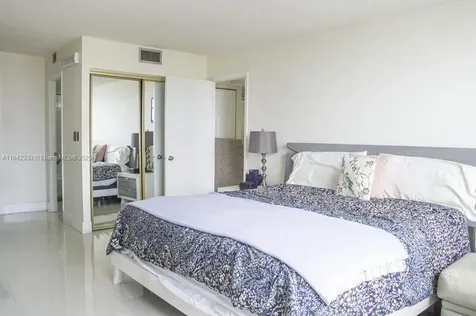 2780 NE 183rd Street Aventura FL 33160