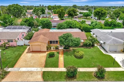 1741 NW 86th Avenue Pembroke Pines FL 33024