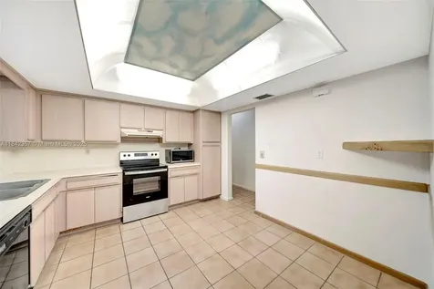 1741 NW 86th Avenue Pembroke Pines FL 33024