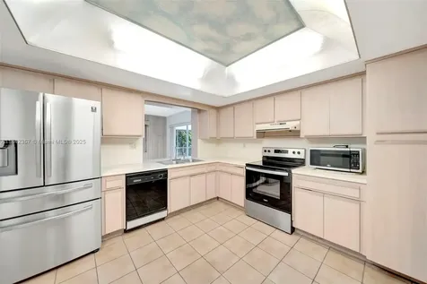 1741 NW 86th Avenue Pembroke Pines FL 33024