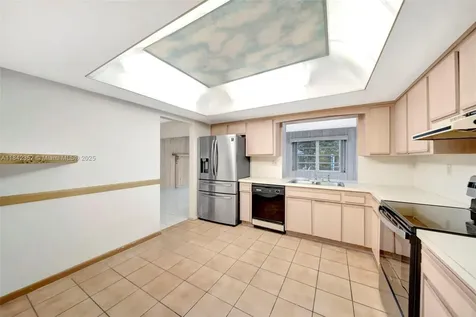 1741 NW 86th Avenue Pembroke Pines FL 33024