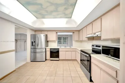1741 NW 86th Avenue Pembroke Pines FL 33024