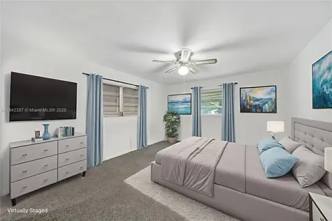 1741 NW 86th Avenue Pembroke Pines FL 33024