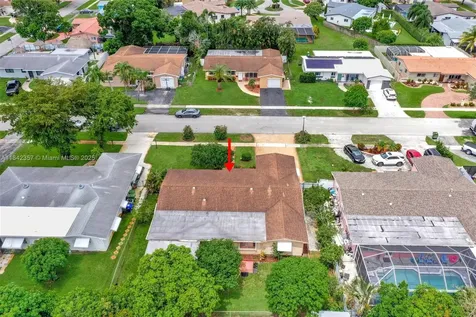 1741 NW 86th Avenue Pembroke Pines FL 33024