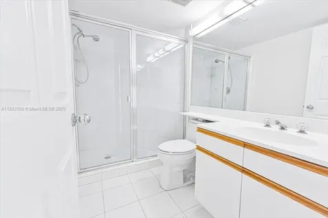 3500 Mystic Pointe Drive Aventura FL 33180