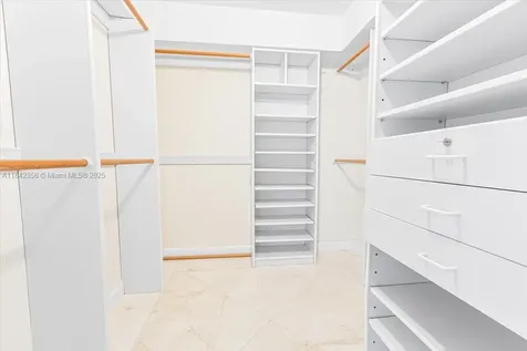 3500 Mystic Pointe Drive Aventura FL 33180