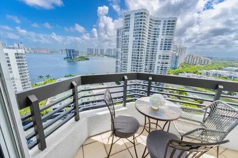 3500 Mystic Pointe Drive Aventura FL 33180