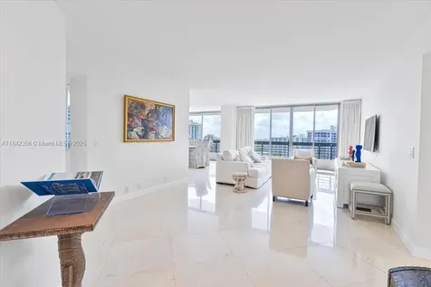 3500 Mystic Pointe Drive Aventura FL 33180