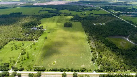 1432 Silver Lake Road Other City - In The State Of Florida FL 33935
