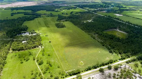 1432 Silver Lake Road Other City - In The State Of Florida FL 33935