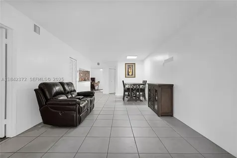9159 SW 141st Place Miami FL 33186