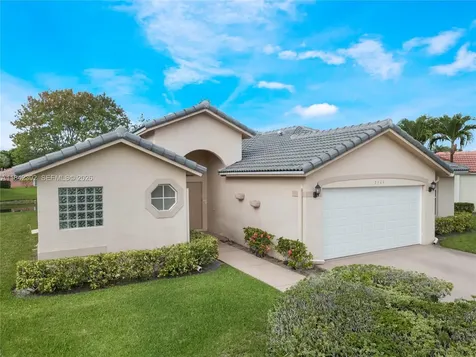 2549 Egret Lake Drive Green Acres FL 33413