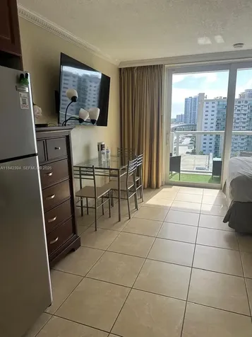 19201 Collins Avenue Sunny Isles Beach FL 33160