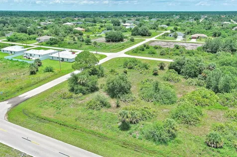 841 Milwaukee Boulevard Lehigh Acres FL 33974