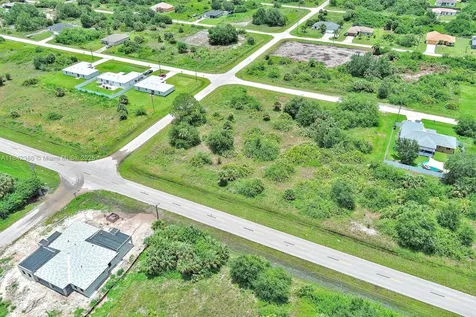 841 Milwaukee Boulevard Lehigh Acres FL 33974