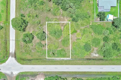 841 Milwaukee Boulevard Lehigh Acres FL 33974