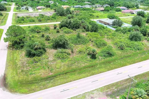 841 Milwaukee Boulevard Lehigh Acres FL 33974