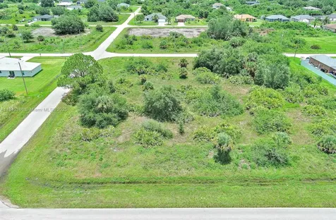 841 Milwaukee Boulevard Lehigh Acres FL 33974