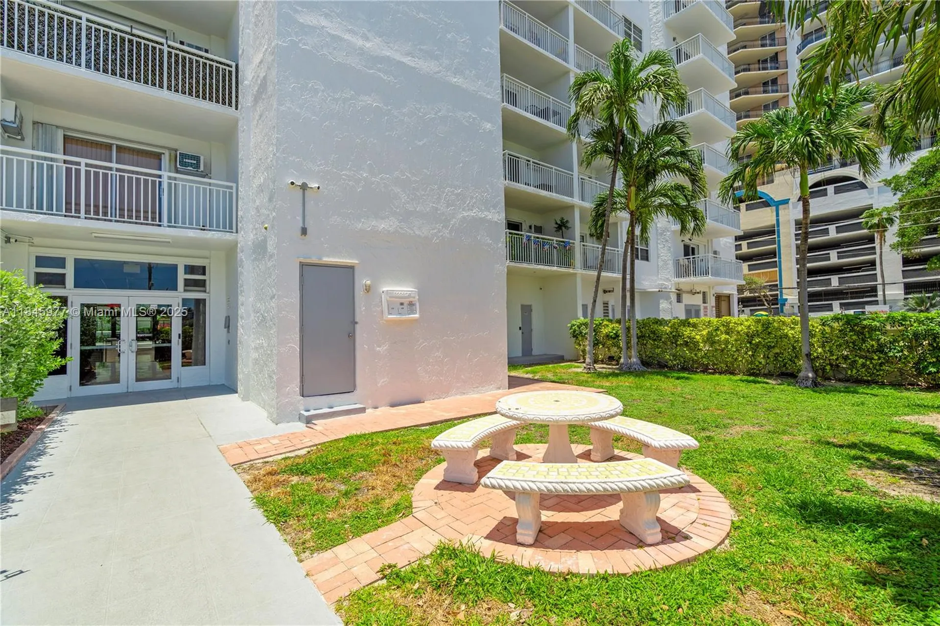 200 S Birch Road Fort Lauderdale FL 33316