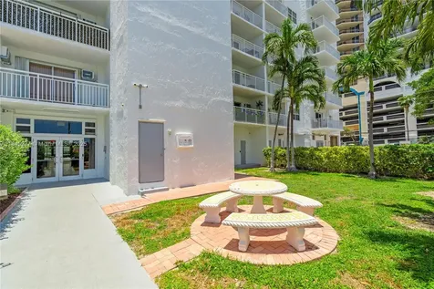 200 S Birch Road Fort Lauderdale FL 33316