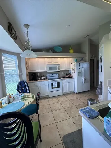 413 SW 43rd Terrace Cape Coral FL 33914