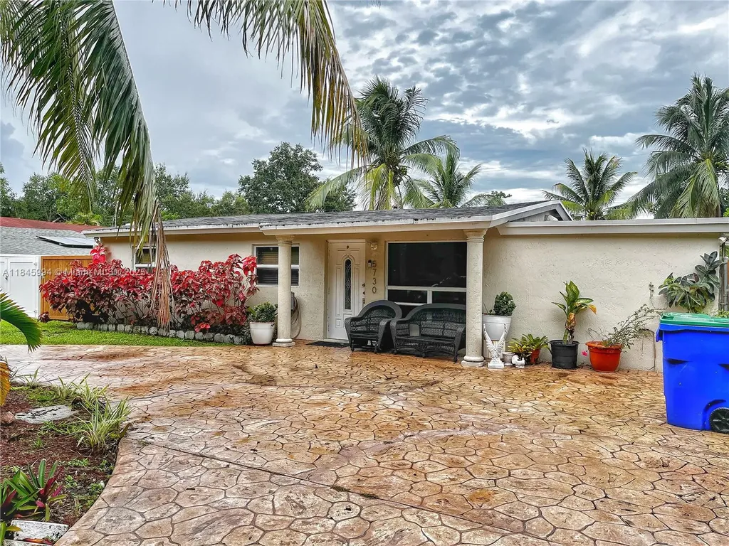 5730 Charleston Street Hollywood FL 33021