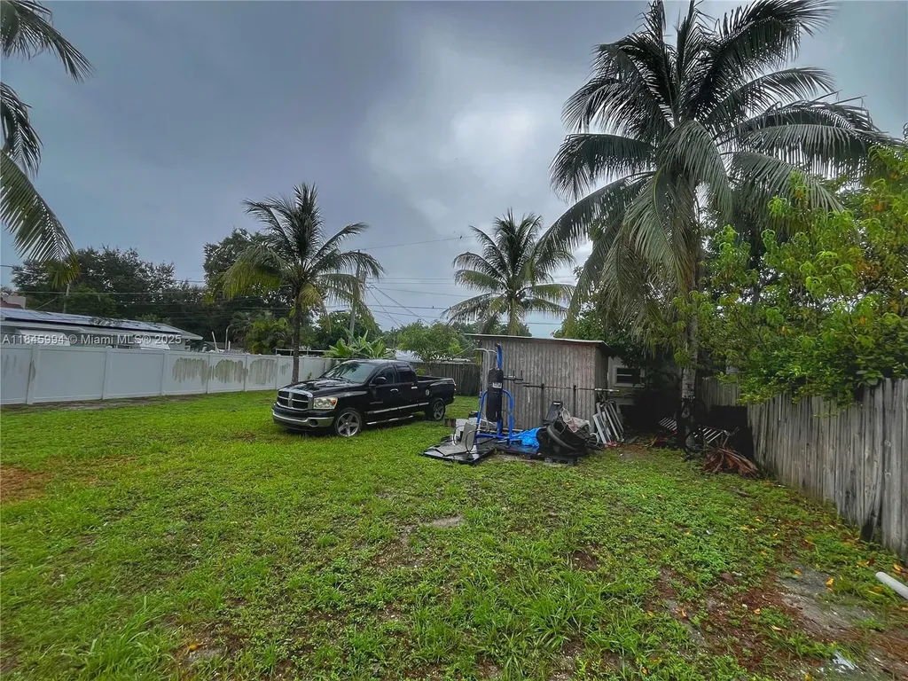 5730 Charleston Street Hollywood FL 33021