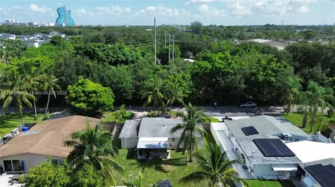 5730 Charleston Street Hollywood FL 33021