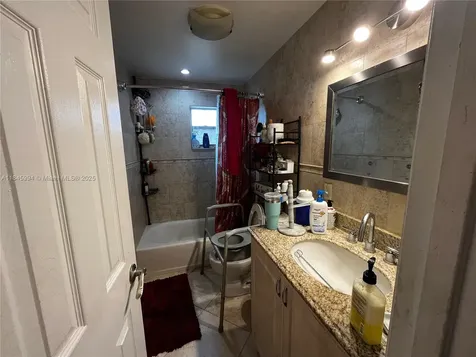 5730 Charleston Street Hollywood FL 33021