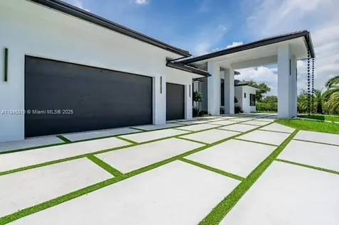 2610 SW 130th Avenue Miami FL 33175