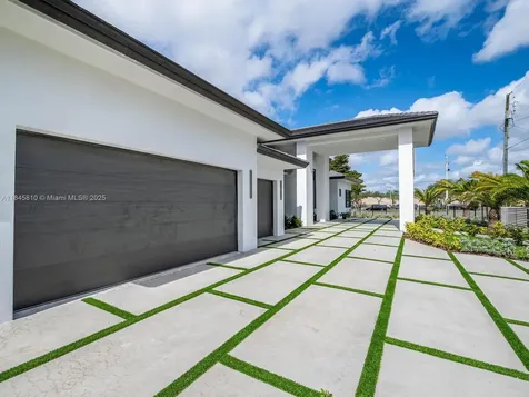 2610 SW 130th Avenue Miami FL 33175