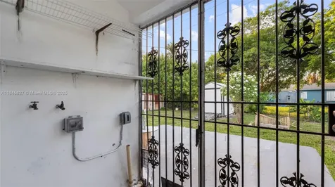 1235 NW 86th Street Miami FL 33147